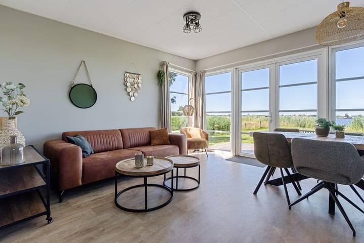 Casa Rural para 6 personas con terraza in Friesland