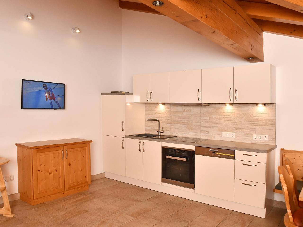 Geheel appartement, Deluxe appartement met wellness bij de gondel in Brixen im Thale, Kaisergebirge