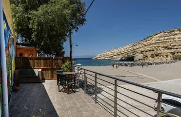 Gîte pour 2 personnes, avec jardin et vue dans Matala