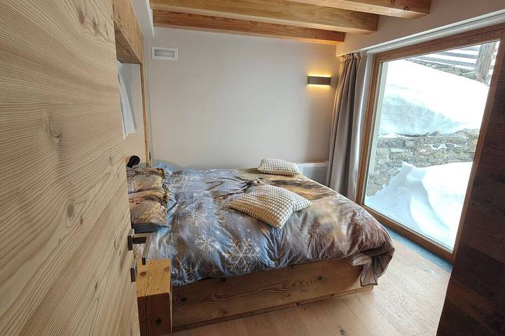 Ganze Wohnung, Villa Les Clochards - luxury Ski-in/out Matterhorn view 6 apartments 4-40 people in Cervinia, Valtournenche