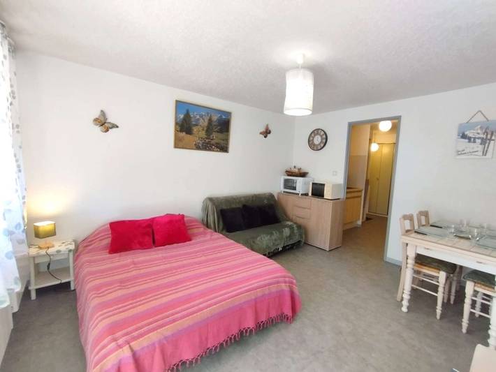 Gîte pour 4 personnes, avec balcon dans Office De Tourisme De Saint Laurent Soulan - 3