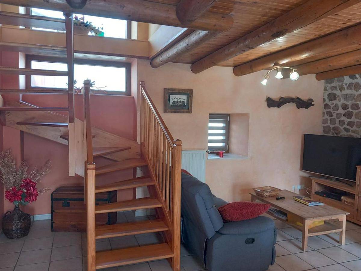 Three-Bedroom House in Valprivas, Haute-Loire