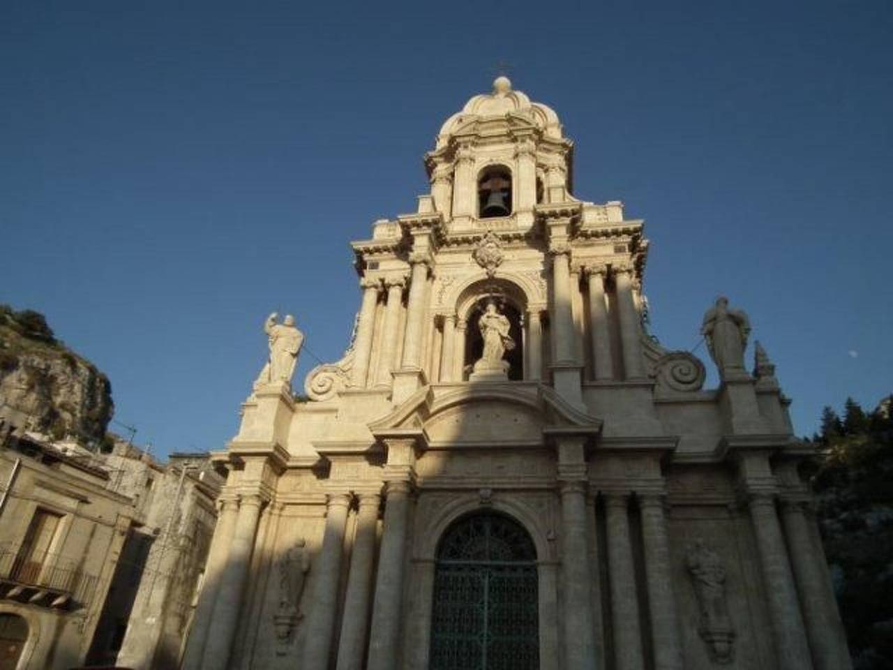 Appartamento intero, Gemütliches Haus in Scicli mit Panoramaterrasse in Scicli, Provincia di Ragusa