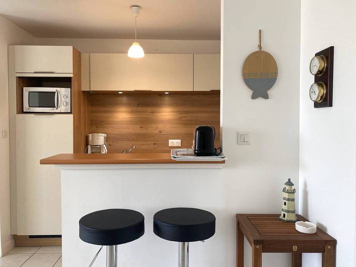Appartement entier, Appartement avec Wifi face à la plage du Coz Pors à Tregastel in Coz-Pors, Trégastel