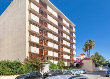 Cottage pour 4 personnes, adapté aux familles dans Plage Beau Rivage Saint Raphael