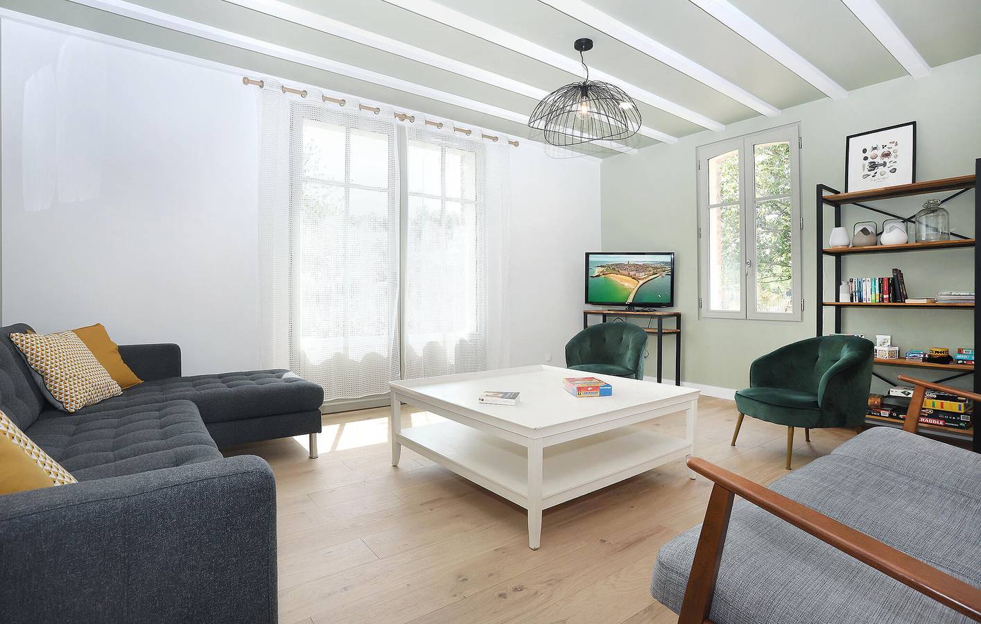 Appartement en bord de mer avec jardin et parking, à 900 m de Grève de Garel in Le Minihic-sur-Rance, Région de Saint-Malo