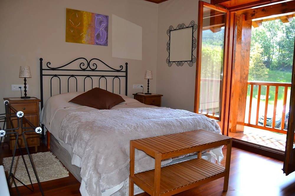 Apartamento entero, Apartamento con piscina en Osseja capacidad 7 in Osséja, Parque Natural Regional de los Pirineos Catalanes