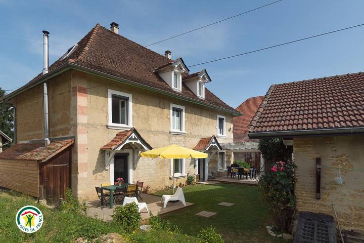 Gîte pour 5 personnes, avec jardin