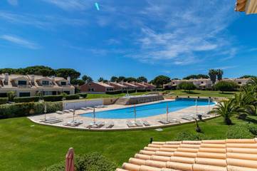 Villa pour 4 personnes, animaux acceptés dans Costa do Estoril