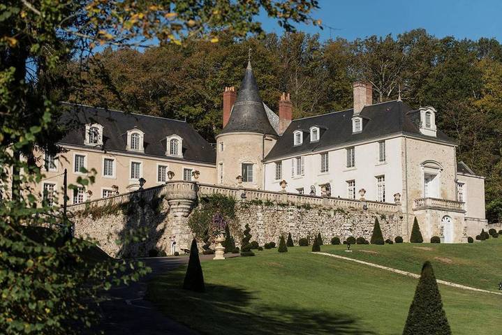 Hôtel pour 2 personnes, avec Terrasse et Jardin ainsi que Piscine et Vue à Saint-Étienne-de-Chigny