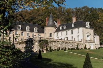 Hôtel pour 3 personnes, avec vue ainsi que piscine et jardin à Saint-Étienne-de-Chigny