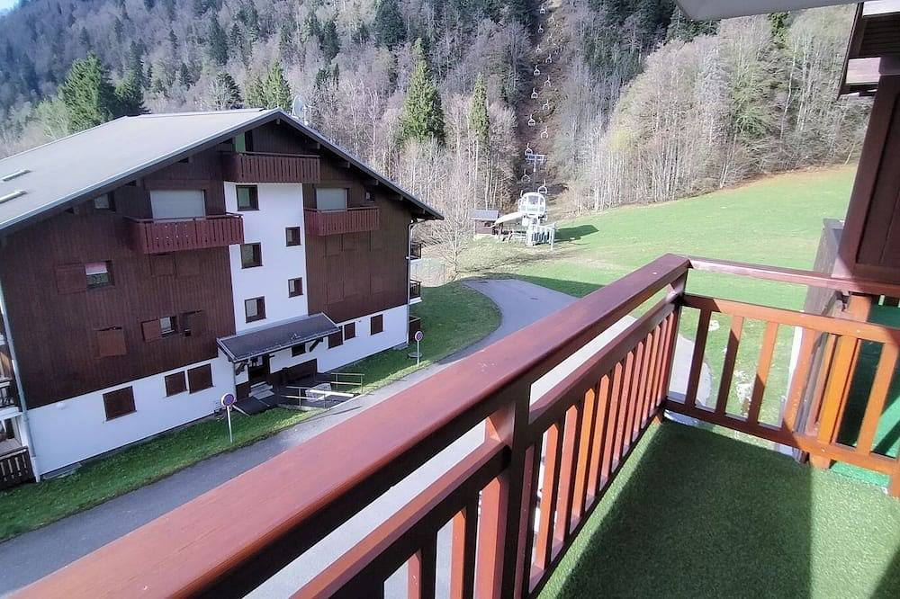 Ganze Wohnung, A cozy studio for 4 people in Bellevaux Hirmentaz, at an elevation of 1,100 meters in the Alpes du Léman. in Bellevaux, Thonon-les-Bains und Umgebung