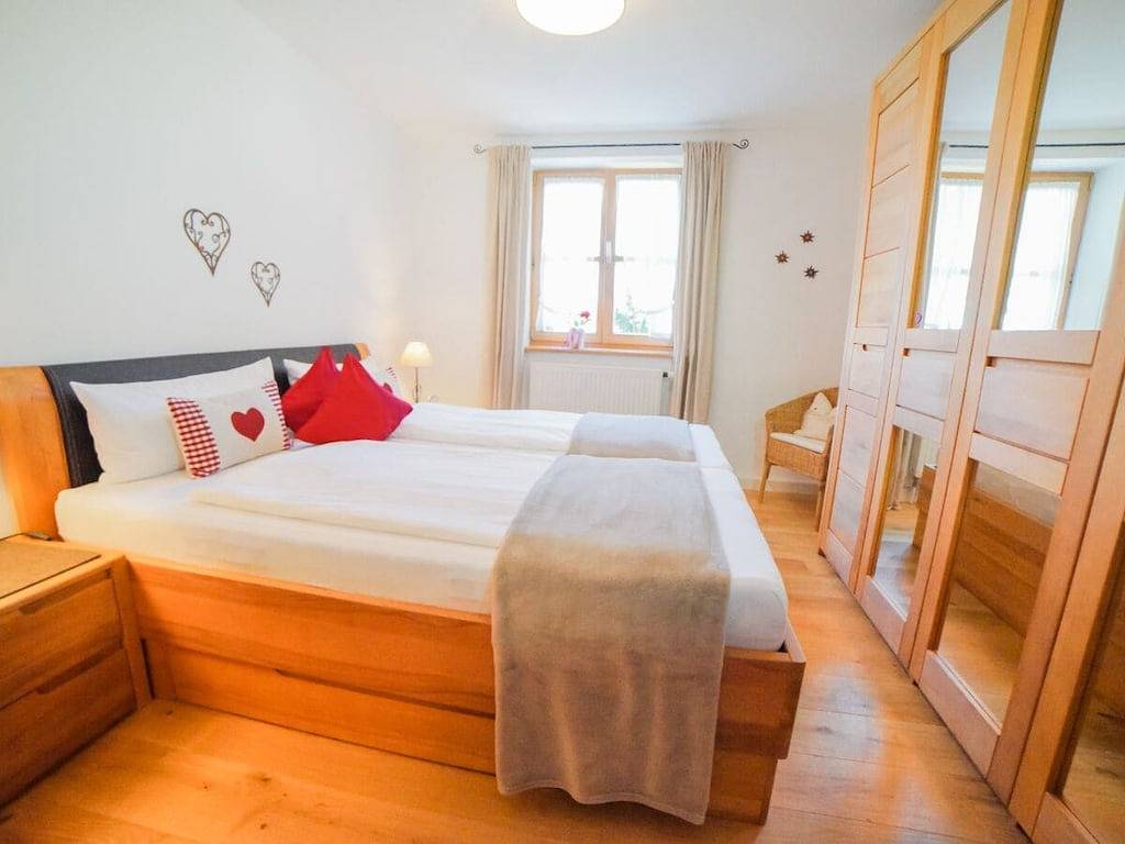 * * * * "Landhaus Alpenblick" in Grafing, Oberbayern