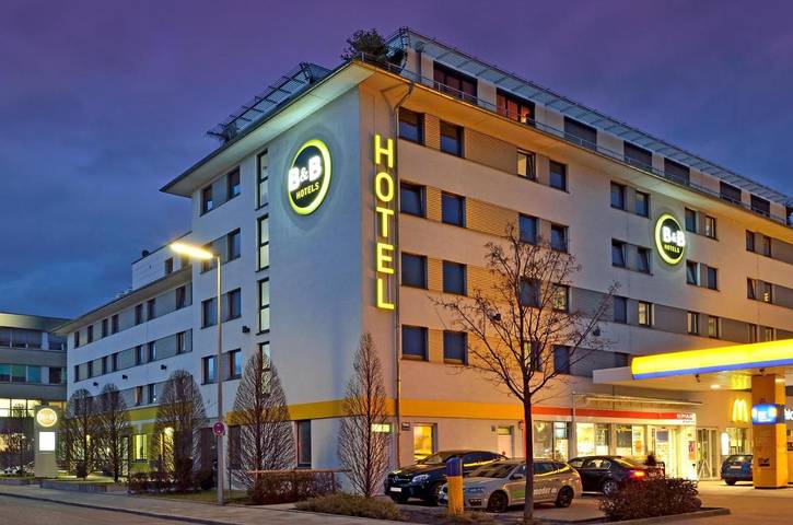 Hotel, mit Garten in München Schwabing - 3