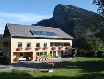 Ferienwohnung für 3 Personen, mit Ausblick und Garten sowie Balkon, kinderfreundlich in Au