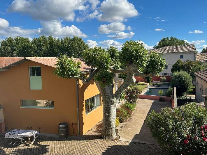 Location de vacances pour 5 personnes, avec piscine et jardin à Sainte-Cécile-les-Vignes - 2