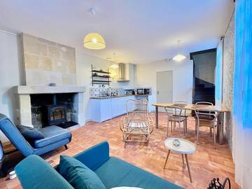 Location de vacances pour 5 personnes, avec jardin ainsi que vue et terrasse à Gennes