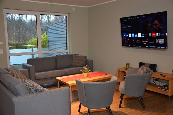 Ferienhaus für 12 Personen, mit Whirlpool und Sauna sowie Garten in Mecklenburgische Seenplatte - 3