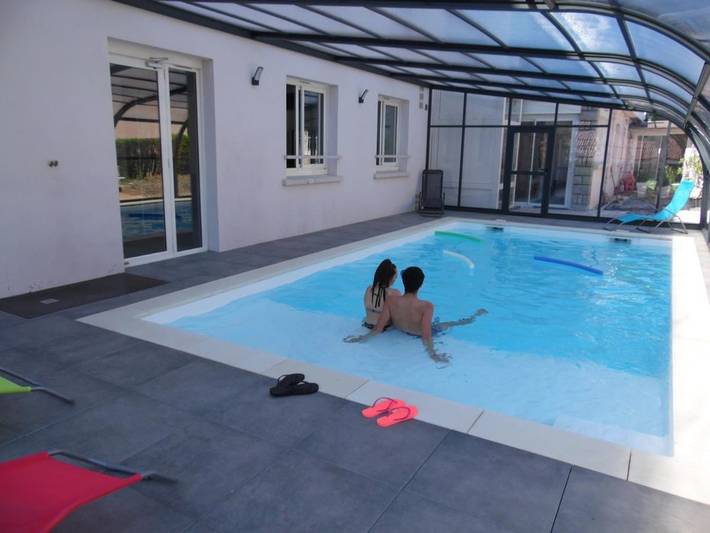 Hôtel pour 2 personnes, avec jardin et sauna ainsi que vue et piscine à Châtel-Guyon - 2