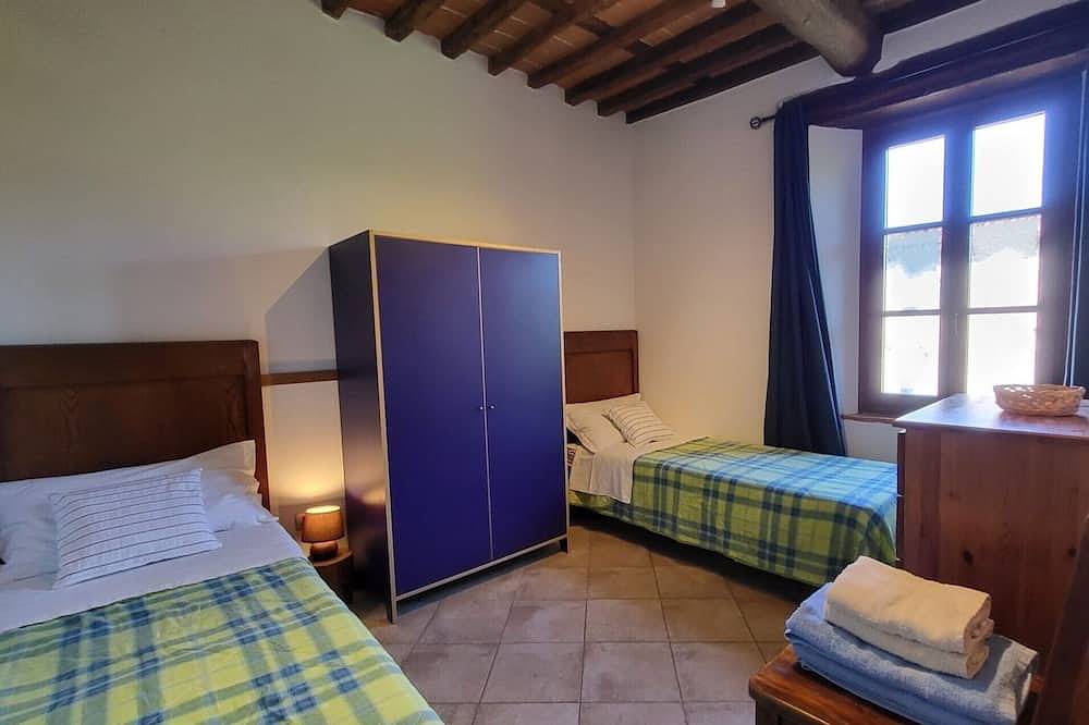 Orbaci - Heerlijke boerderij met prive zwembad, terras en tuin Wifi! in Castelnuovo di Garfagnana, Garfagnana