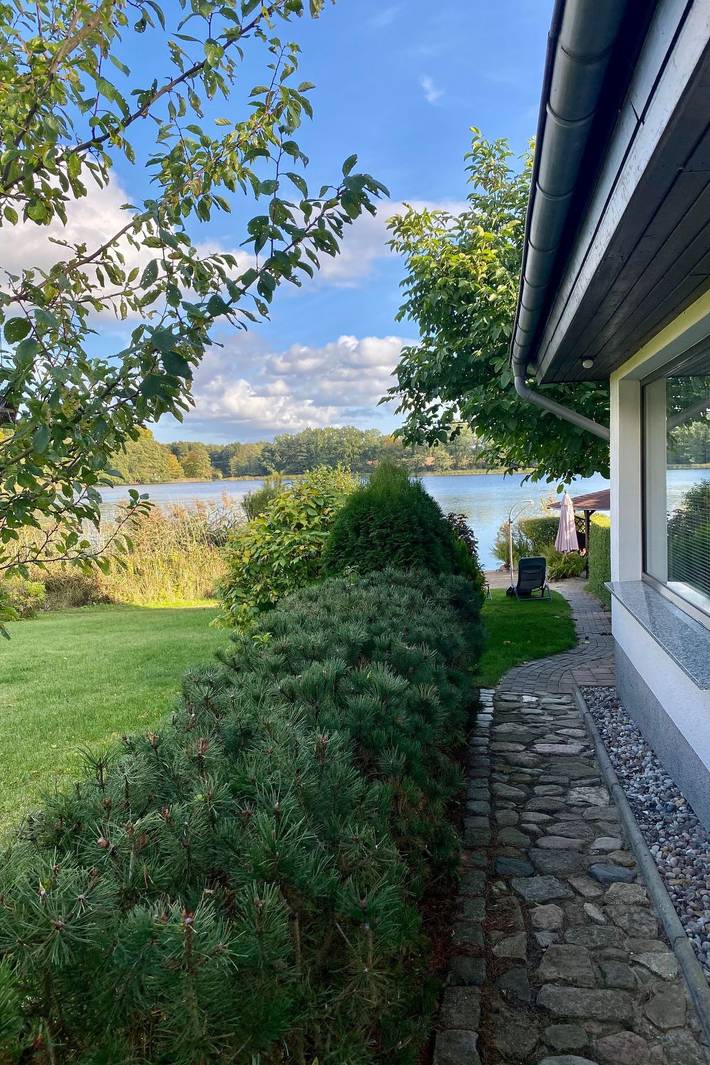Ferienhaus für 4 Personen, mit Garten und Seeblick in Pinnow - 2