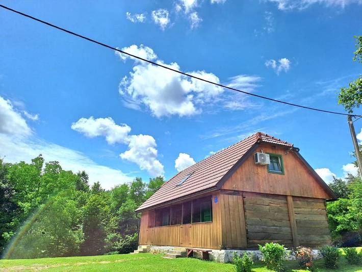 Ferienhaus für 6 Personen, mit Whirlpool und Garten