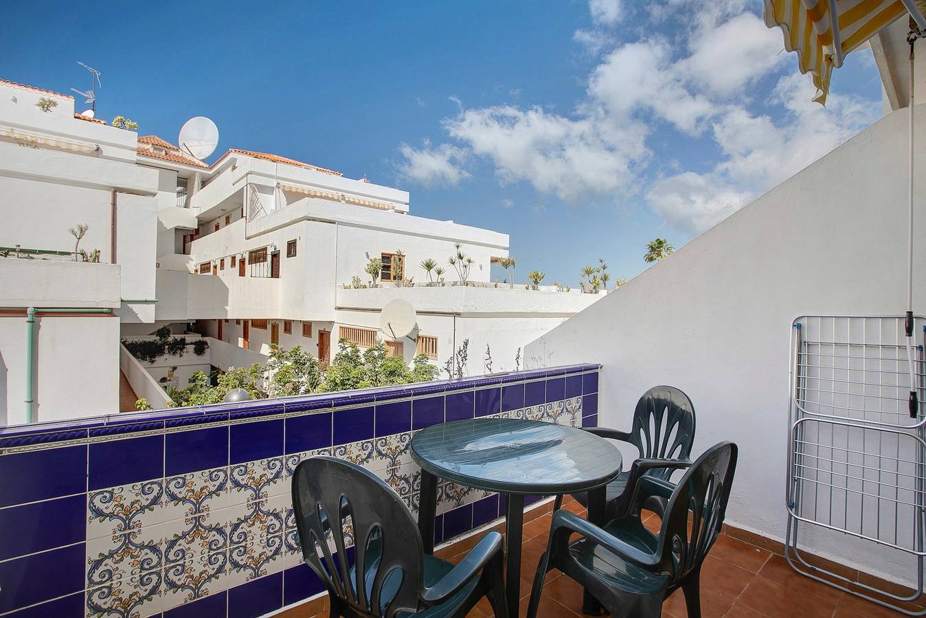 Estudio entero, Estudio Ciudad Jardín con piscina y Wi-Fi in San Eugenio Alto, Adeje