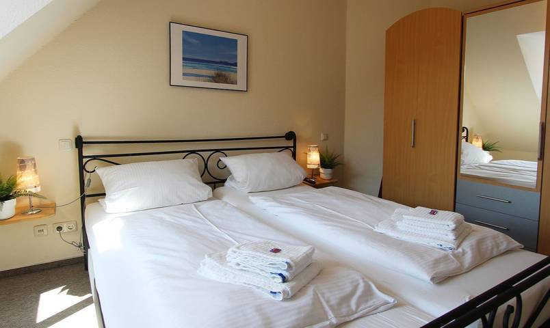 Apartamento entero, Moderne Ferienwohnung Birgit in Kühlungsborn mit Tiefgarage und Strandnähe in Ostseebad Kühlungsborn, Kühlungsborn