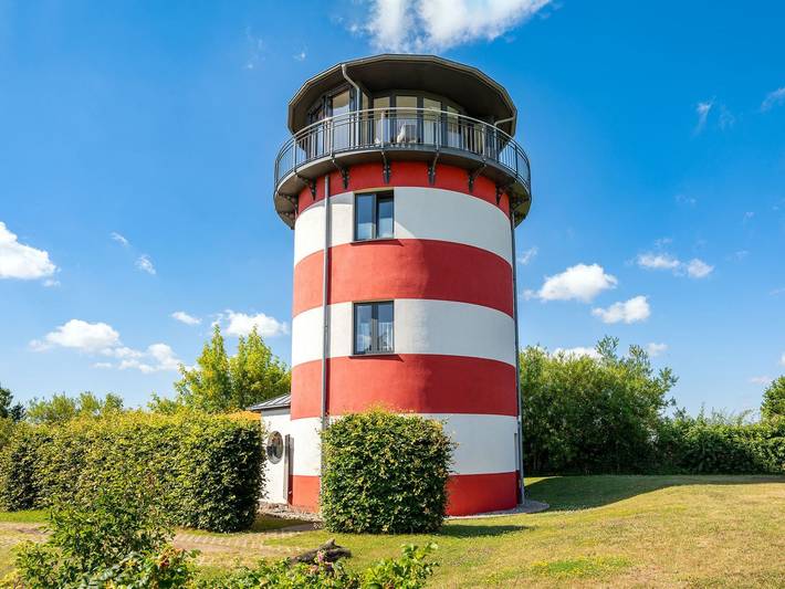 Ferienhaus für 5 Personen, mit Whirlpool und Terrasse sowie Garten und Pool