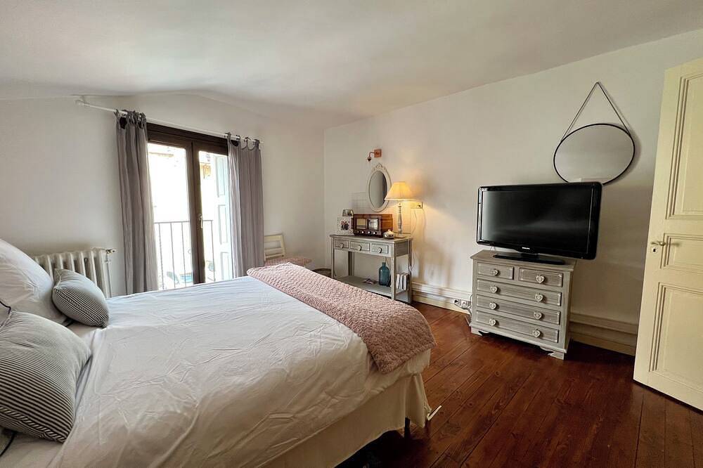 Charming village house in Conflent in Marquixanes, Región de Prades (Francia)