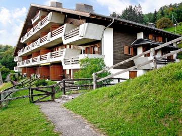 Gîte pour 3 personnes, avec balcon à Sainte-Croix