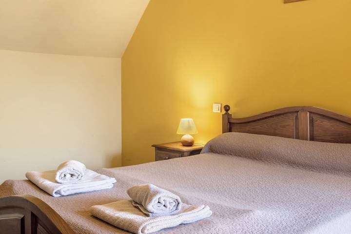 Chambre d’hôte pour 4 personnes, avec bassin pour enfant et jardin, adapté aux familles à Sarlat-la-Canéda - 2