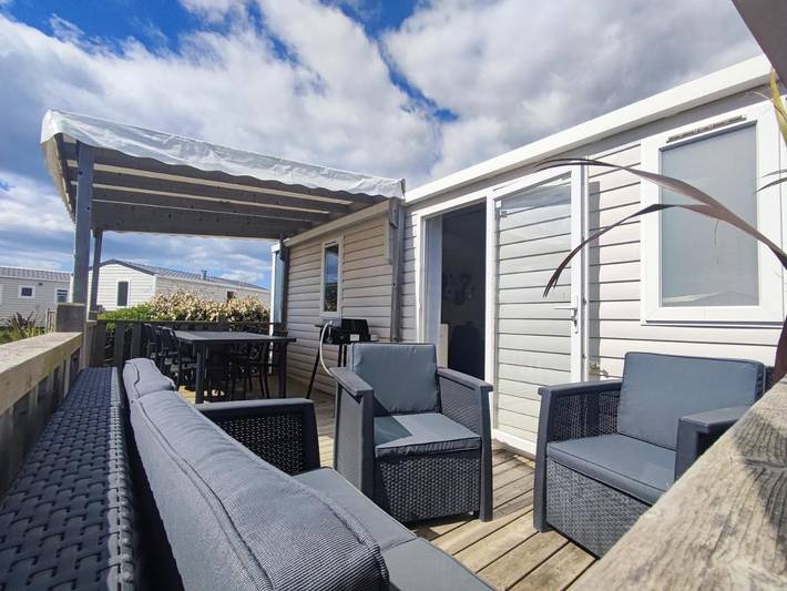 Parc de vacances pour 4 personnes, avec piscine ainsi que jardin et bassin pour enfant dans le Morbihan - 2