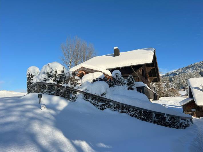 Chalet pour 8 personnes, avec balcon à Saanen - 4