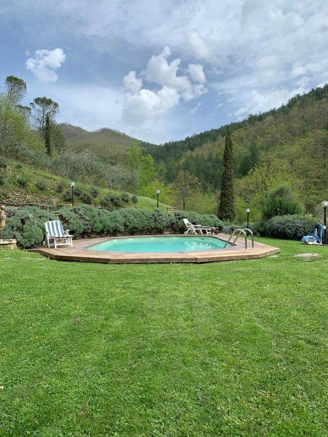 Gîte pour 2 personnes, avec vue ainsi que jardin et piscine à Sansepolcro - 3