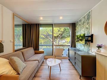 Gîte pour 3 personnes, avec jardin dans Plage du Point-Zéro