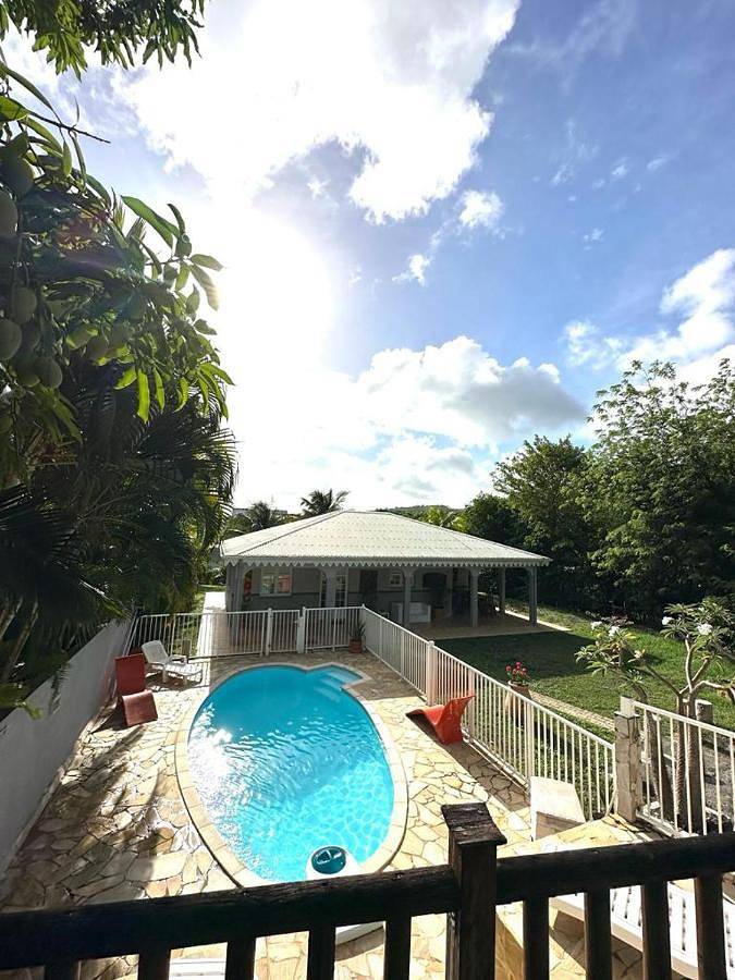 Villa pour 7 personnes, avec jardin ainsi que piscine et vue