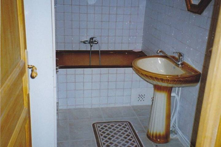 Gîte pour 4 personnes, avec jardin à Saint-Julien-de-Peyrolas - 3