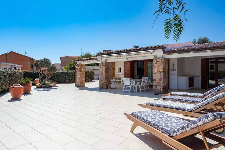 Villa per 12 persone, con Giardino a Murta Maria
