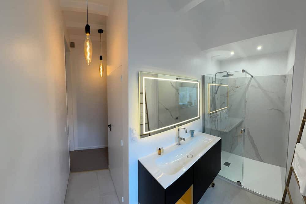 Refined suite in Barfleur, 2 steps from the port! in Barfleur, Cherbourg region