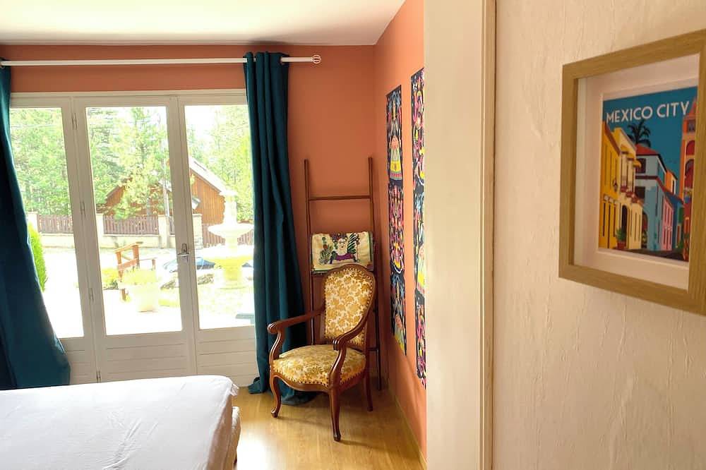 Ganze Wohnung, Superbe Appartement en rez de Chaussée de Villa Plein sud in Barcelonnette, Espace Lumière