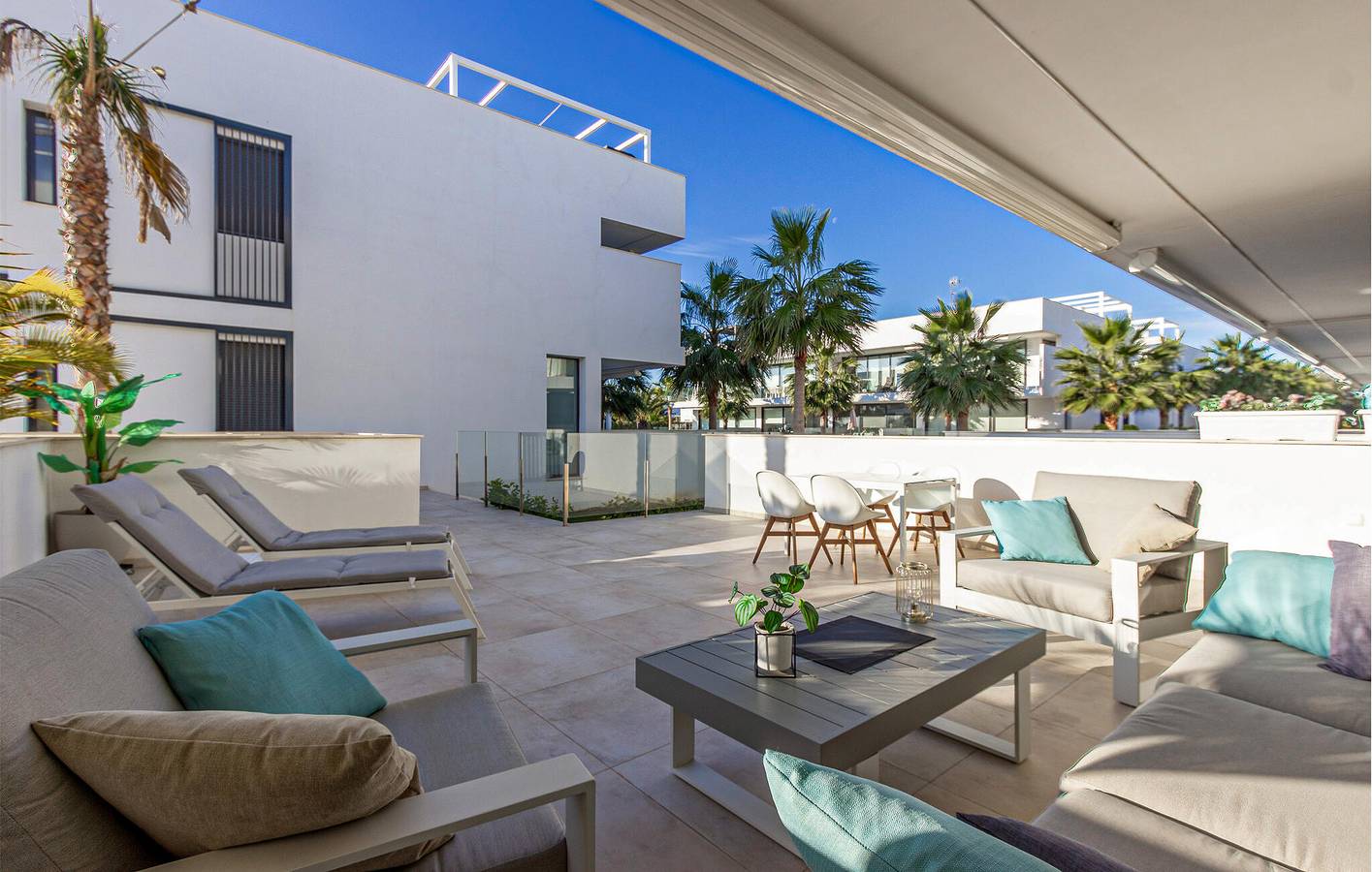 Apartamento vacacional entero, Apartamento con vistas al mar, piscina y aparcamiento, cerca de la playa y restaurante in Mar Menor, Costa Cálida