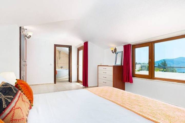 Secluded Villa with Large Private Pool & Beautiful Gardens | Walk to Kalkan Town in Kaş, Saklıkent