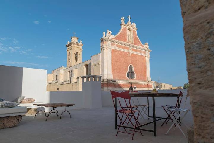 Villa für 10 Personen, mit Terrasse und Garten