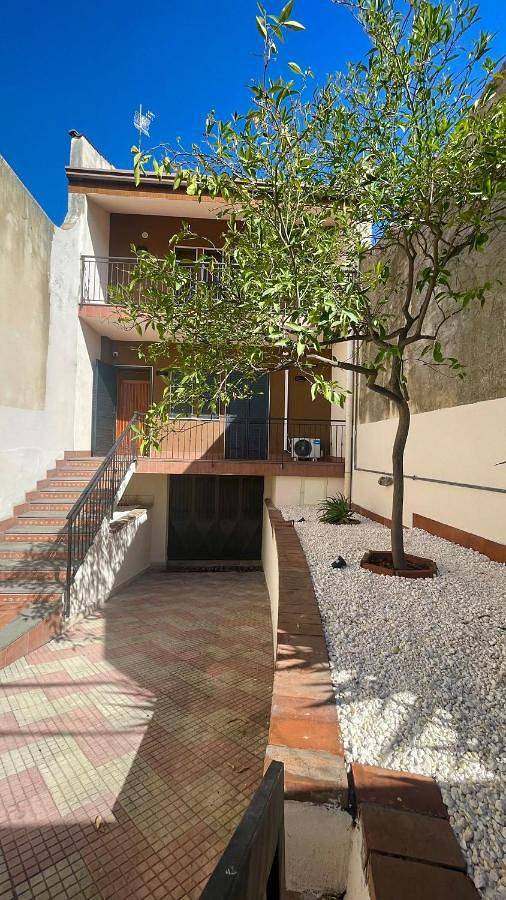 Double Room with Balcony in Cannizzaro, Aci Castello