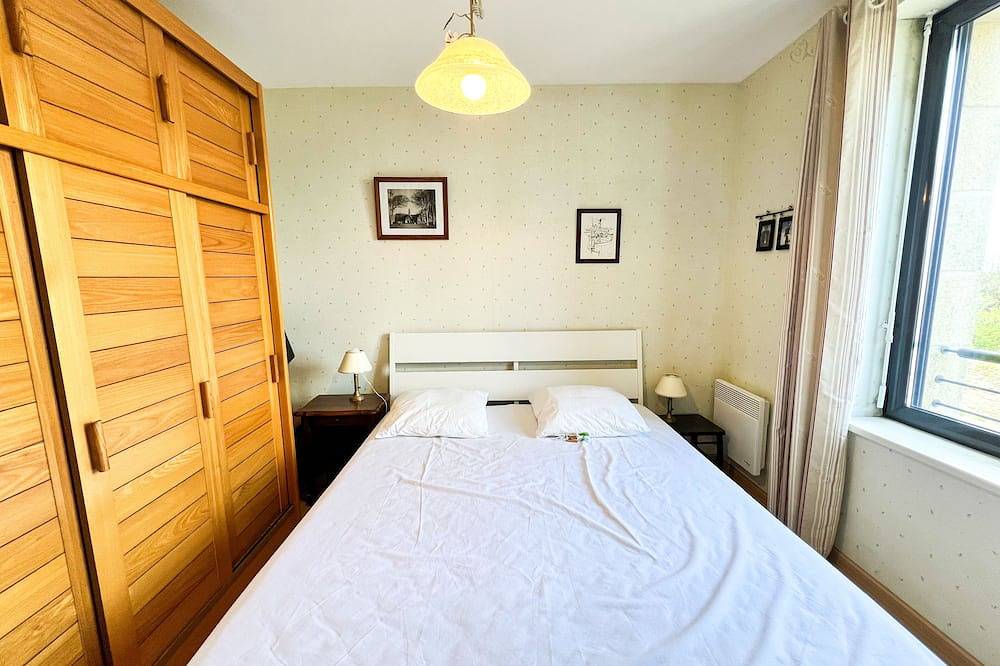 Entire apartment, Spacious duplex sea view, balcony terrace + parking space / Ideal Family in Le Conquet, Brest region