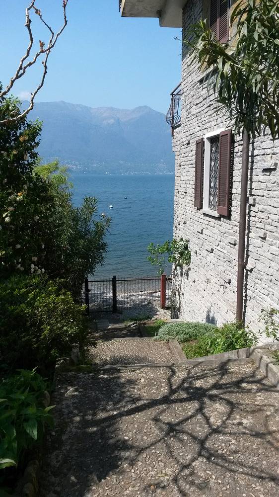 Entire apartment, Golfo Aranci in Porto Valtravaglia, Lago Maggiore (Lombardy)