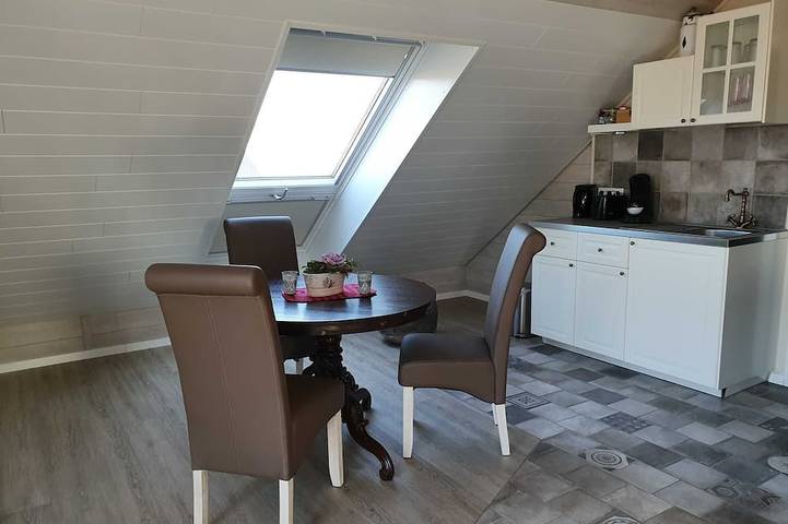 Ferienwohnung für 4 Personen, mit Balkon und Garten in Schwülper