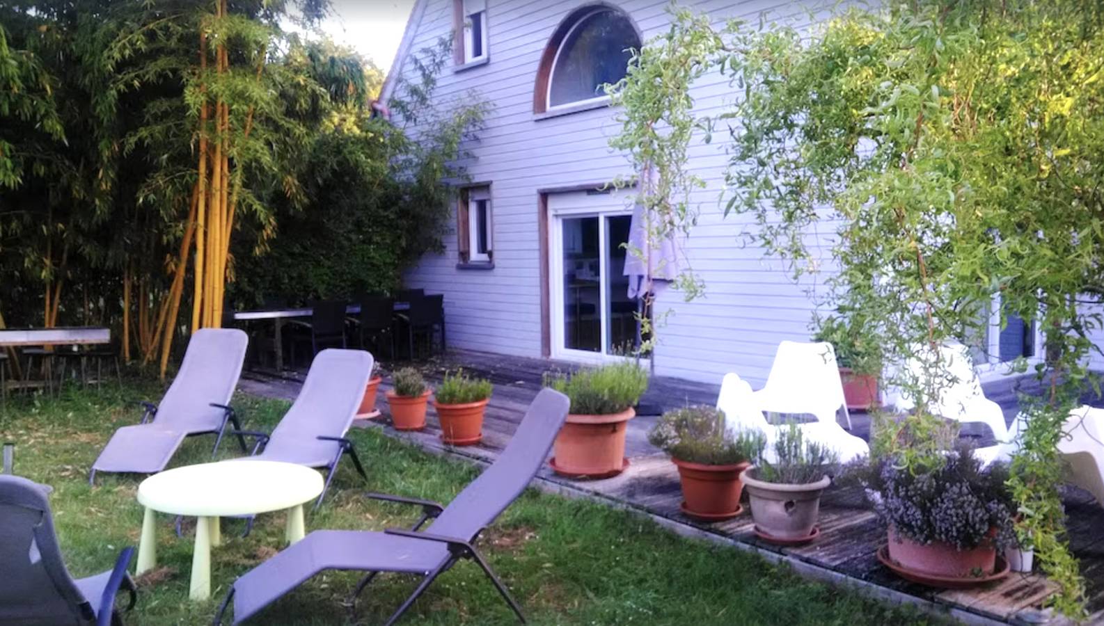 Villa "Le Coin Du Bois En Touraine" met verwarmd privézwembad, 3 privéterrassen & Wifi in Château-la-Vallière, Tours en omgeving