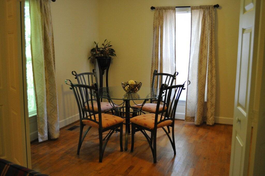 Yadkin Valley hat den gleichen Weinbaustempel wie Napa. Kanus und Kajaks !! in Elkin, Surry County